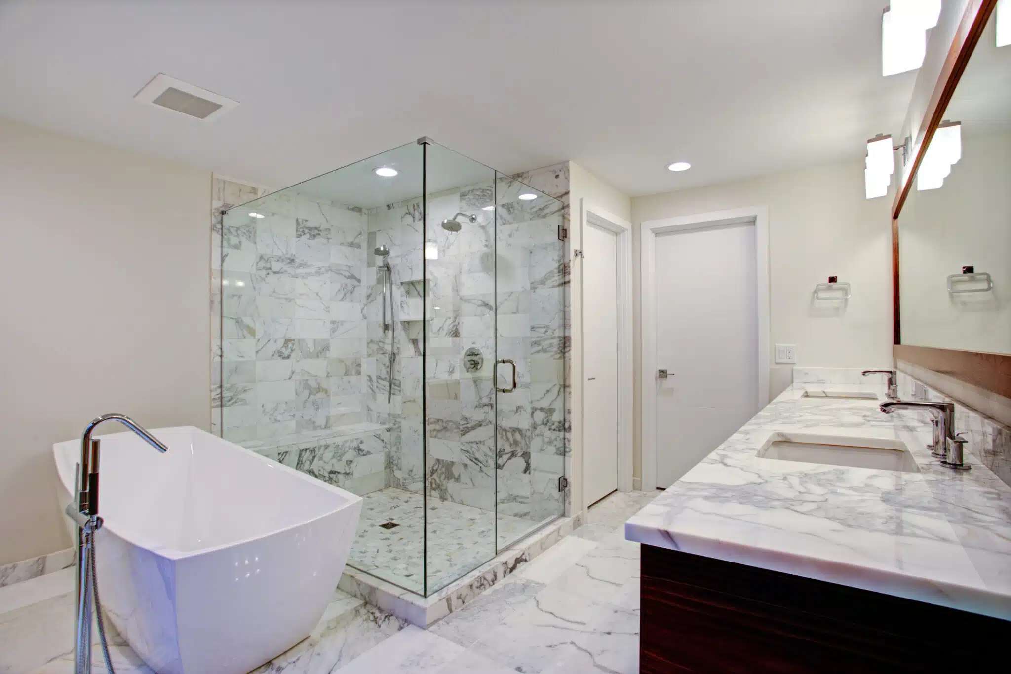 Preventing Bathroom Mold with Proper Ventilation.