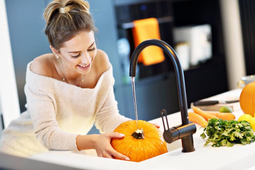 How to Prevent Kitchen Plumbing Issues This Thanksgiving